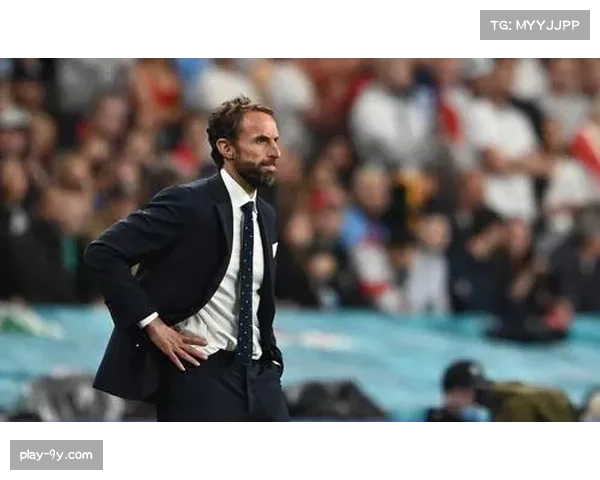 乌加特替补登场后曼联失球，球迷质疑其-丧门星-标签